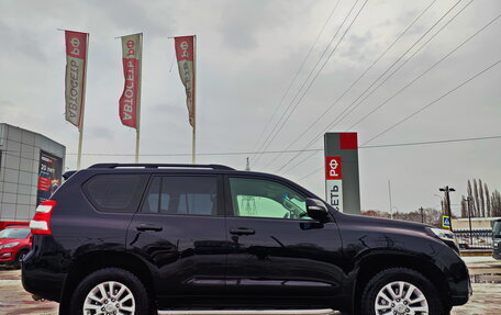 Toyota Land Cruiser Prado 150 рестайлинг 2, 2014 год, 3 349 000 рублей, 8 фотография