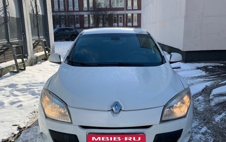 Renault Megane III, 2011 год, 500 000 рублей, 2 фотография