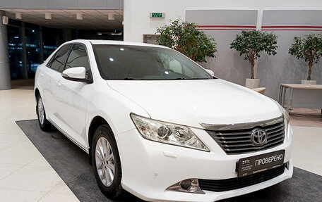 Toyota Camry, 2012 год, 1 570 000 рублей, 3 фотография