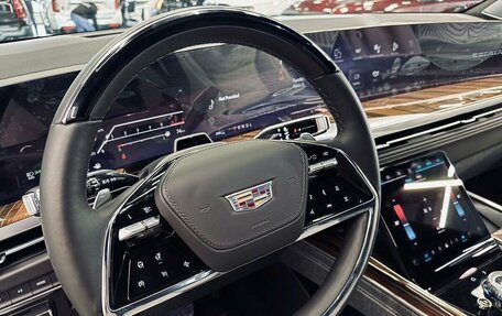 Cadillac Escalade V, 2024 год, 22 700 000 рублей, 17 фотография