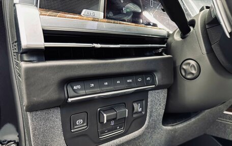 Cadillac Escalade V, 2024 год, 22 700 000 рублей, 18 фотография