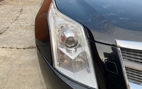 Cadillac SRX II рестайлинг, 2011 год, 1 590 000 рублей, 31 фотография