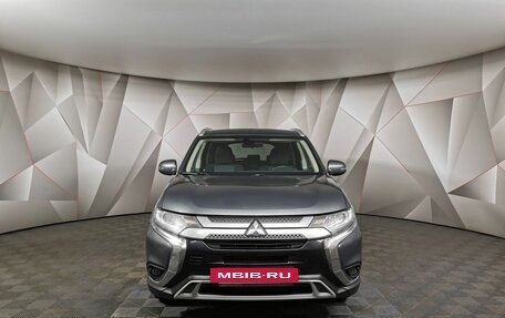 Mitsubishi Outlander III рестайлинг 3, 2019 год, 1 845 000 рублей, 4 фотография