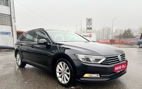 Volkswagen Passat B8 рестайлинг, 2017 год, 1 760 000 рублей, 2 фотография