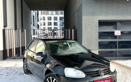 Volkswagen Golf V, 2005 год, 584 000 рублей, 1 фотография