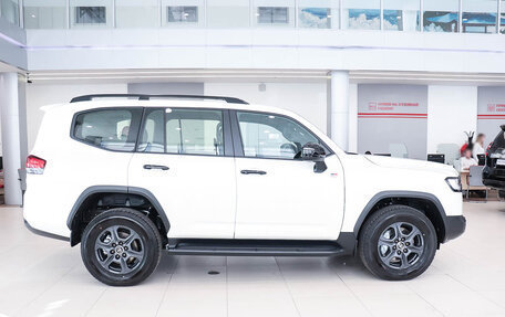 Toyota Land Cruiser, 2024 год, 16 990 000 рублей, 3 фотография