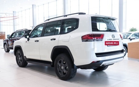 Toyota Land Cruiser, 2024 год, 16 990 000 рублей, 6 фотография