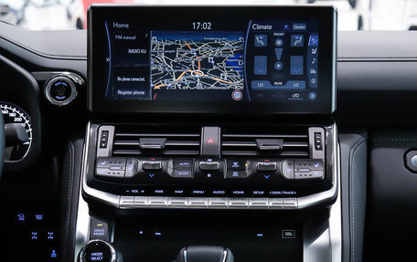Toyota Land Cruiser, 2024 год, 16 990 000 рублей, 18 фотография