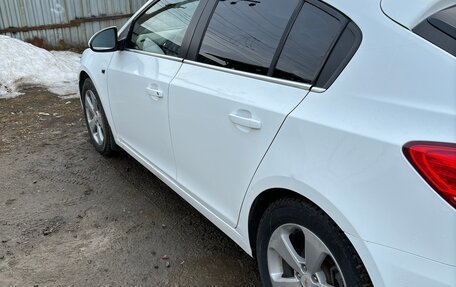 Chevrolet Cruze II, 2011 год, 650 000 рублей, 3 фотография