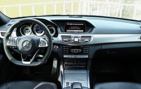 Mercedes-Benz E-Класс, 2014 год, 2 750 000 рублей, 20 фотография