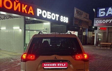 Mitsubishi Pajero Sport II рестайлинг, 2014 год, 1 700 000 рублей, 5 фотография