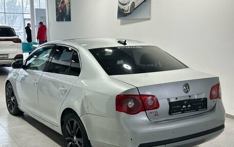 Volkswagen Jetta VI, 2005 год, 519 900 рублей, 3 фотография