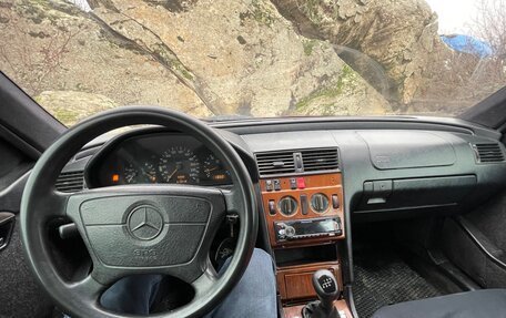 Mercedes-Benz C-Класс, 1996 год, 300 000 рублей, 5 фотография