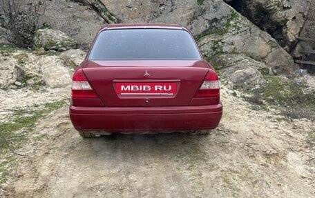 Mercedes-Benz C-Класс, 1996 год, 300 000 рублей, 3 фотография