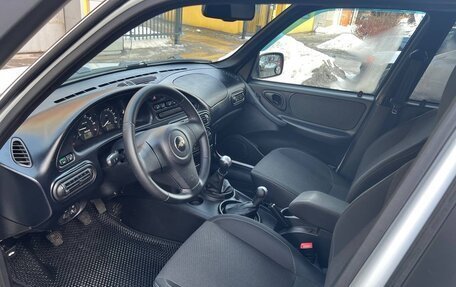 Chevrolet Niva I рестайлинг, 2017 год, 920 000 рублей, 11 фотография