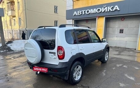 Chevrolet Niva I рестайлинг, 2017 год, 920 000 рублей, 8 фотография