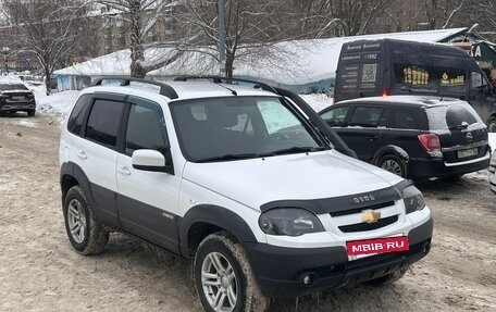 Chevrolet Niva I рестайлинг, 2017 год, 920 000 рублей, 15 фотография