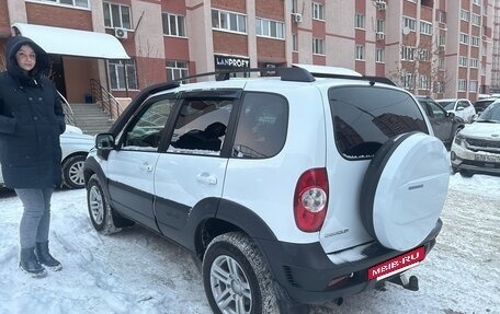 Chevrolet Niva I рестайлинг, 2017 год, 920 000 рублей, 17 фотография