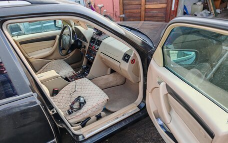 Mercedes-Benz C-Класс, 1998 год, 380 000 рублей, 13 фотография