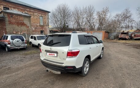 Toyota Highlander III, 2011 год, 1 799 999 рублей, 6 фотография