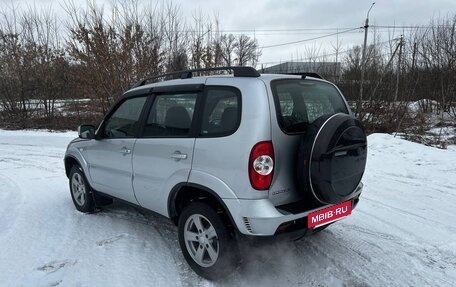 Chevrolet Niva I рестайлинг, 2013 год, 550 000 рублей, 4 фотография