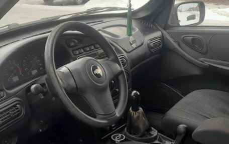 Chevrolet Niva I рестайлинг, 2009 год, 650 000 рублей, 5 фотография
