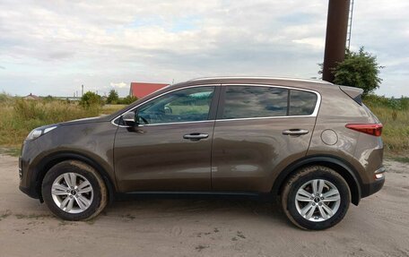 KIA Sportage IV рестайлинг, 2017 год, 2 110 000 рублей, 2 фотография