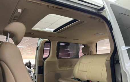 Hyundai Grand Starex Grand Starex I рестайлинг 2, 2012 год, 1 799 000 рублей, 16 фотография