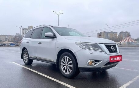 Nissan Pathfinder, 2014 год, 1 700 000 рублей, 9 фотография