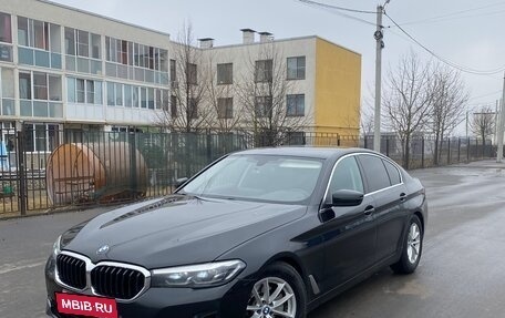 BMW 5 серия, 2021 год, 3 900 000 рублей, 2 фотография