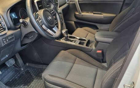 KIA Sportage IV рестайлинг, 2021 год, 2 899 000 рублей, 9 фотография