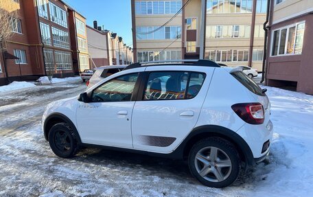 Renault Sandero II рестайлинг, 2018 год, 1 080 000 рублей, 2 фотография