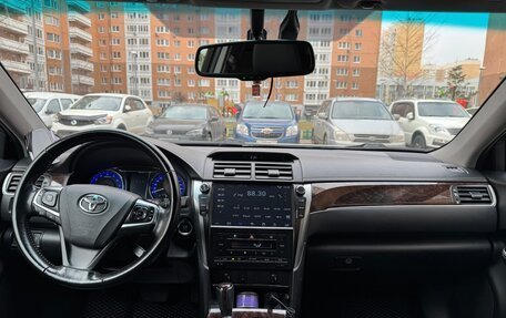 Toyota Camry, 2017 год, 2 450 000 рублей, 10 фотография