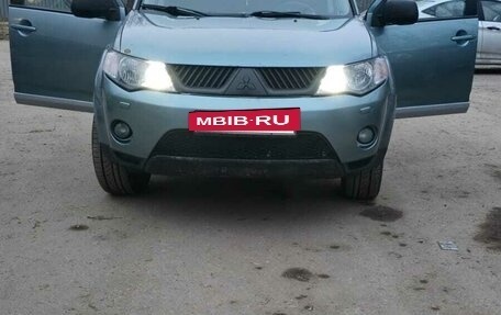 Mitsubishi Outlander III рестайлинг 3, 2008 год, 1 200 000 рублей, 3 фотография