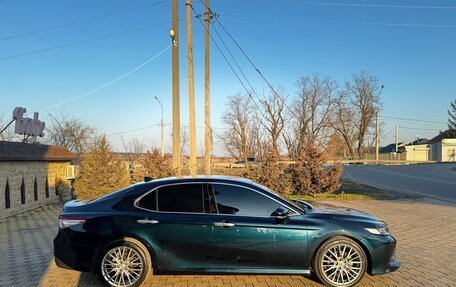 Toyota Camry, 2018 год, 2 550 000 рублей, 9 фотография
