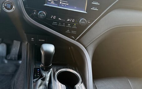 Toyota Camry, 2018 год, 2 550 000 рублей, 19 фотография