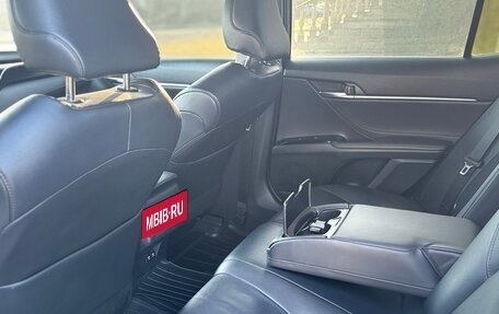 Toyota Camry, 2018 год, 2 550 000 рублей, 12 фотография