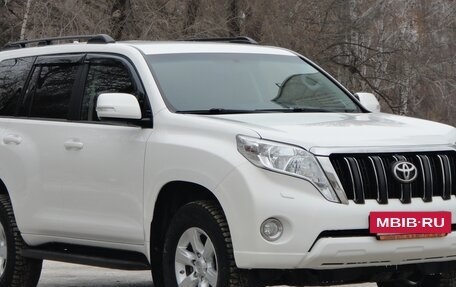 Toyota Land Cruiser Prado 150 рестайлинг 2, 2017 год, 4 250 000 рублей, 3 фотография