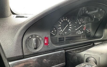 BMW 5 серия, 2002 год, 260 000 рублей, 10 фотография