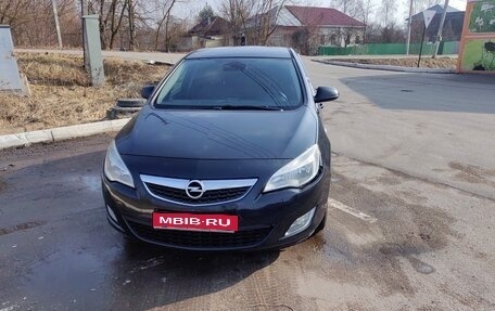 Opel Astra J, 2012 год, 600 000 рублей, 1 фотография