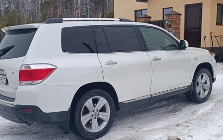 Toyota Highlander III, 2012 год, 2 300 000 рублей, 5 фотография