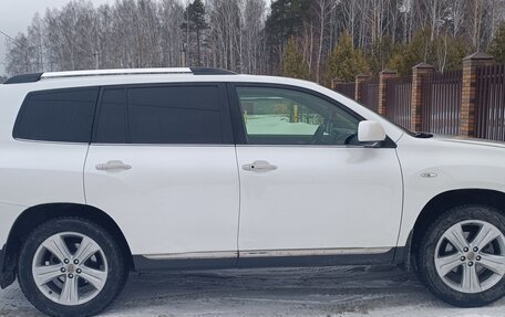 Toyota Highlander III, 2012 год, 2 300 000 рублей, 6 фотография