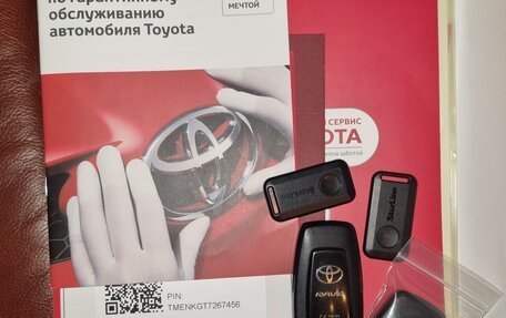 Toyota RAV4, 2021 год, 4 050 000 рублей, 13 фотография