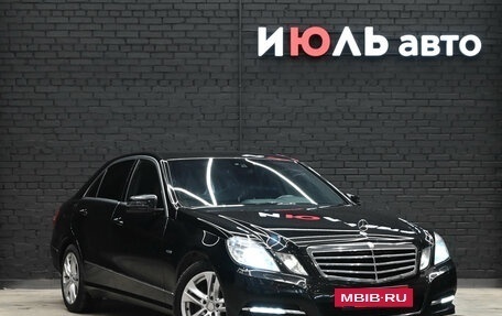 Mercedes-Benz E-Класс, 2012 год, 2 220 000 рублей, 3 фотография
