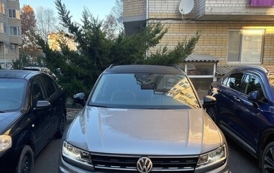 Volkswagen Tiguan II, 2019 год, 2 900 000 рублей, 1 фотография