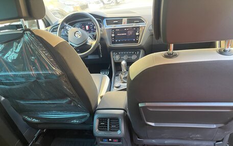 Volkswagen Tiguan II, 2019 год, 2 900 000 рублей, 14 фотография