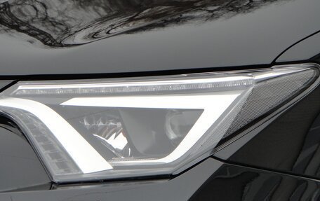 Toyota RAV4, 2018 год, 2 750 000 рублей, 2 фотография