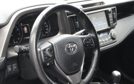Toyota RAV4, 2018 год, 2 750 000 рублей, 14 фотография