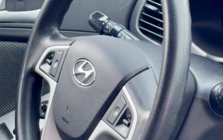 Hyundai Solaris II рестайлинг, 2012 год, 900 000 рублей, 15 фотография