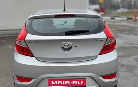 Hyundai Solaris II рестайлинг, 2012 год, 900 000 рублей, 8 фотография